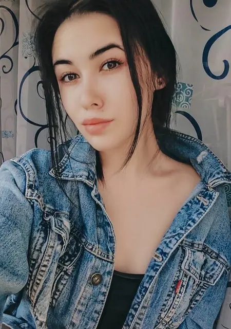 Анна из Черновцов, мне 25, познакомлюсь без обязательств