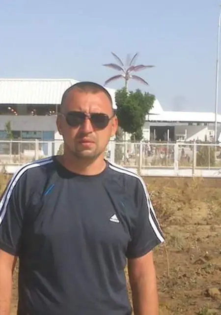 Я Виктор, 42, из Энергодара, ищу знакомства без обязательств