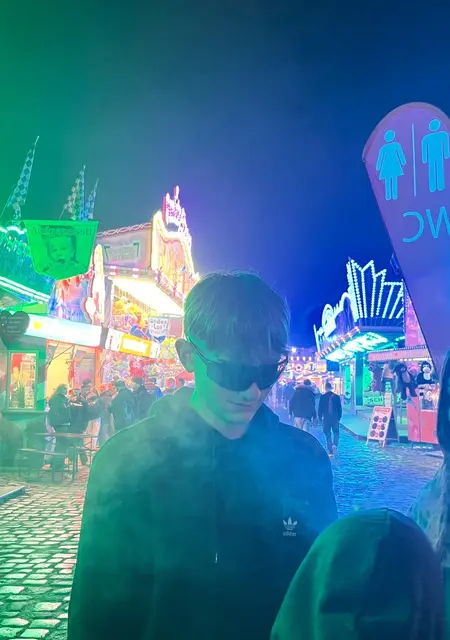 Я Nazar, 19, знакомлюсь для приятного времяпровождения в Нюрнберге