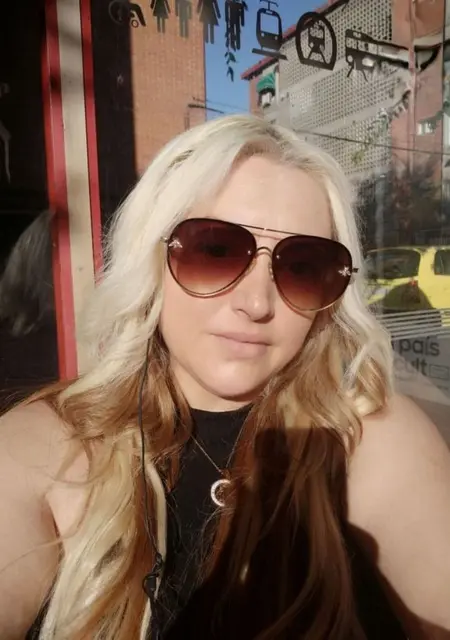 Raquel из Мадрида, мне 45, познакомлюсь