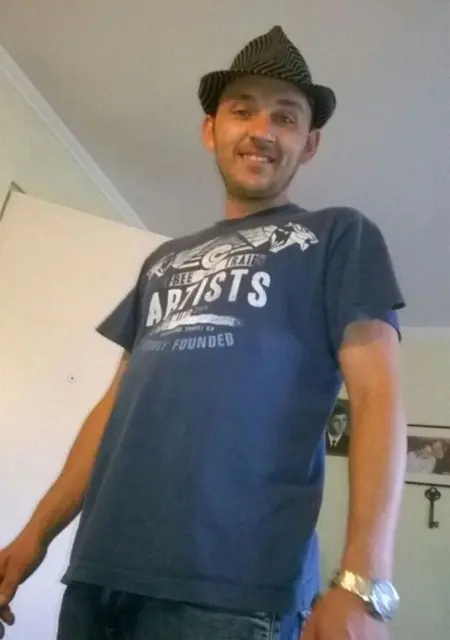 Я Sylwester, 41, знакомлюсь в Варшаве