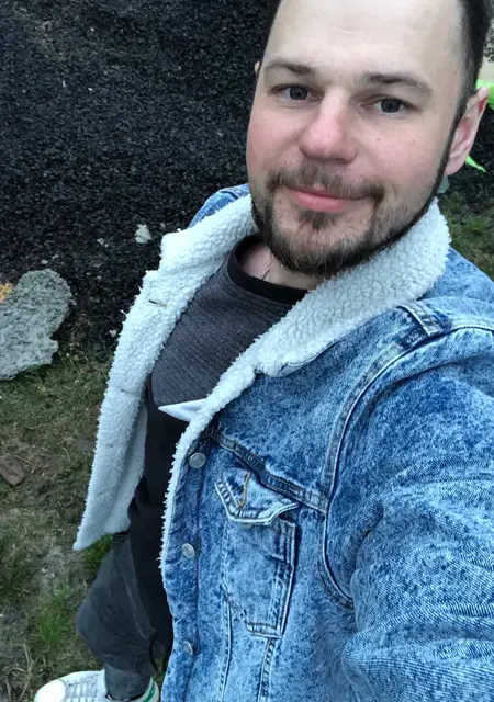 Я Василий, 34 років з Рівного, шукаю знайомства без зобов'язань