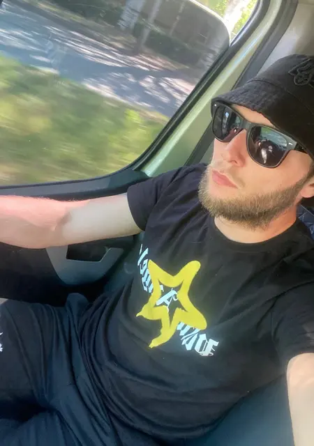 Я Дима, 36, знакомлюсь без обязательств в Славянске