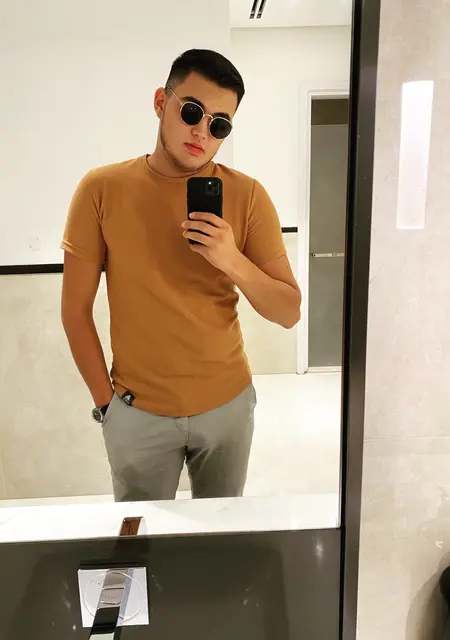 Я Чолпонбек, 21, из Абу-даби, ищу знакомства без обязательств