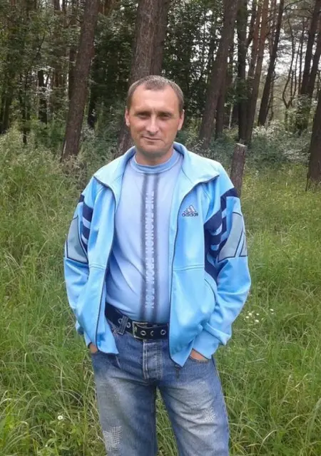 Андрей из Новоархангельска, ищу на сайте знакомства на одну ночь