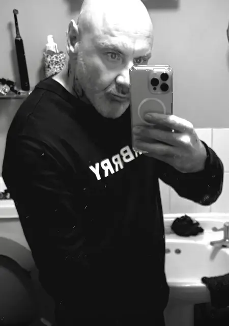 Domonik из Ковентри, мне 51, познакомлюсь для приятного времяпровождения