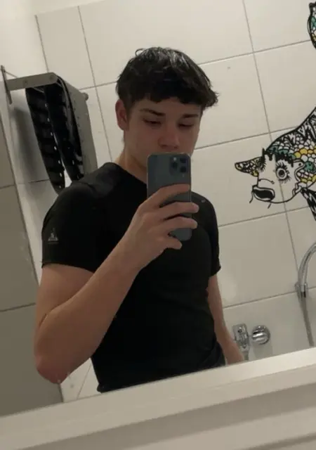 Я Jason, 18, из Камен, ищу знакомство для вирта