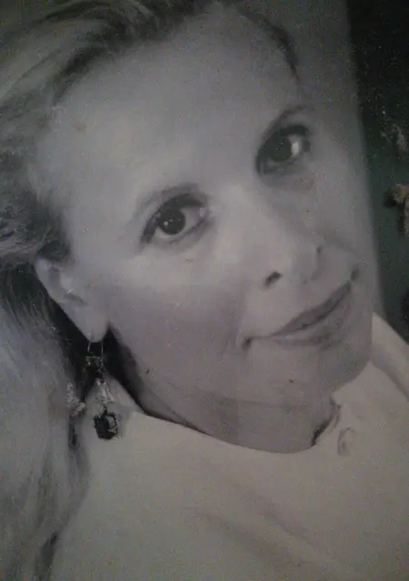 Валентина з Києва, мені 50 років, познайомлюсь для постійних стосунків