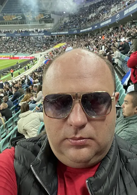 Евгений из Паттайи, мне 25, познакомлюсь для открытые отношения