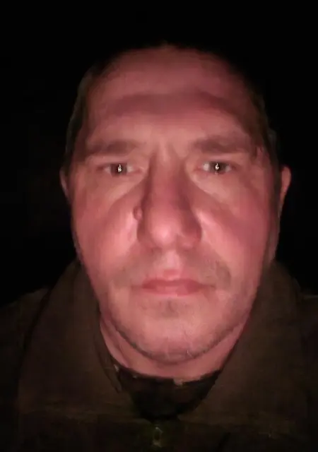Андрей з Дніпра, мені 48 років, познайомлюсь без зобов'язань