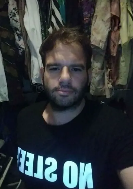 Rubenk de Madrid, tengo 38 años, listo para conocer