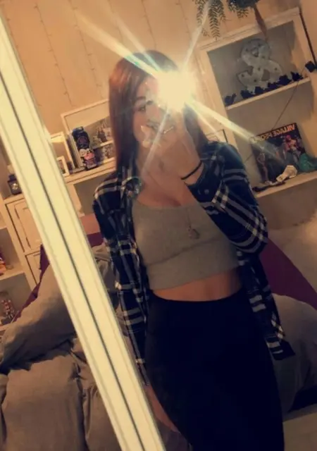 Алиса из Вены, ищу на сайте общение