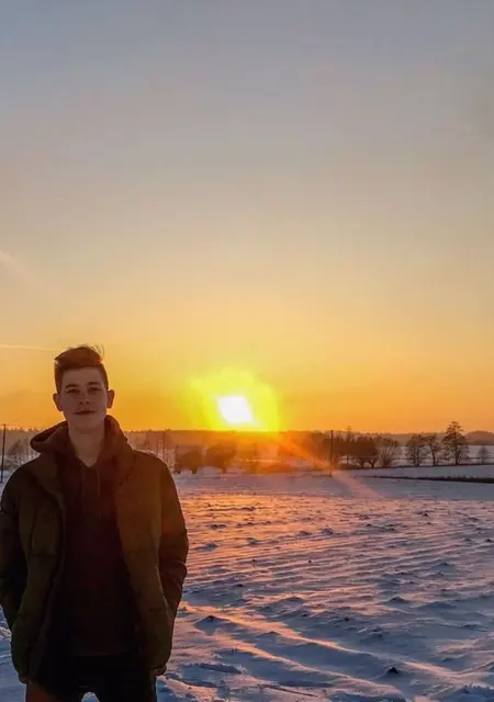 Я Krystian, 20, знакомлюсь в Варшаве