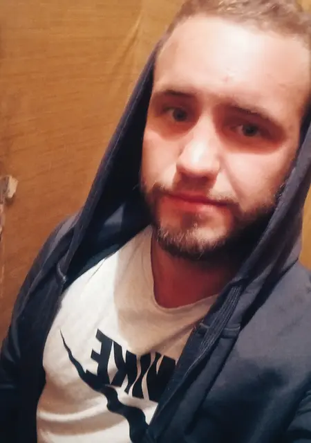 Я Вася, 23 років, знайомлюсь без зобов'язань у Чернігові