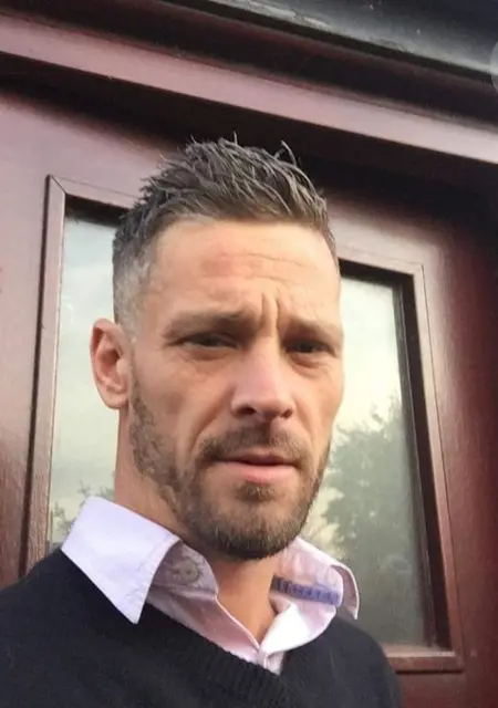 Я Scott, 40, из Лондона, ищу знакомство