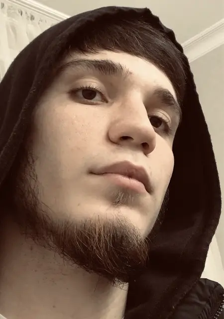 Ясир из Амстердама, ищу на сайте знакомства без обязательств