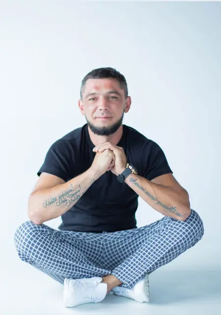 Валерий из Чернигова, мне 40, познакомлюсь для приятного времяпровождения