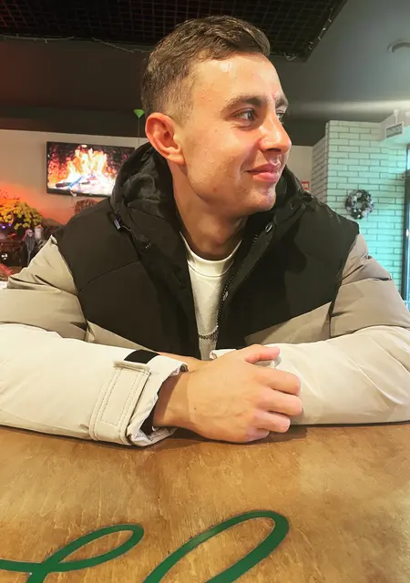 Александр из Мозыря, мне 28, познакомлюсь без обязательств