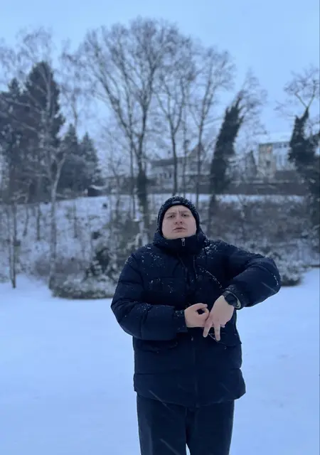 Я Dmytro, 22, из Саарбрюккена, ищу знакомство для совместных путешествий