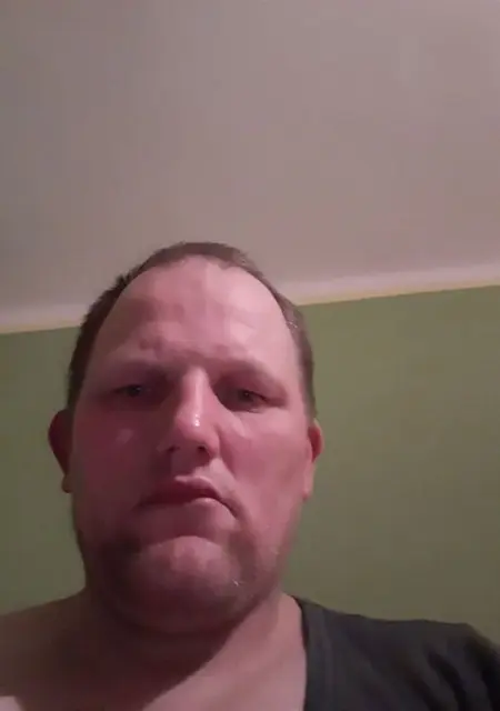 Rafa из Варшавы, мне 45, познакомлюсь