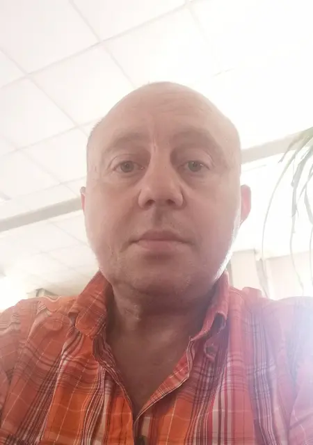 Я Миша, 48 років з Кременчука, шукаю знайомство для спілкування