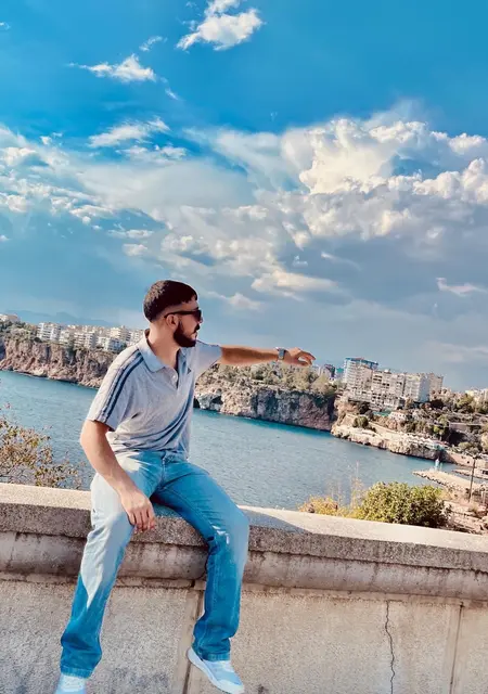 Zafer из Анкары, ищу на сайте постоянные отношения