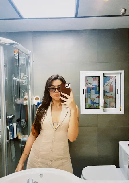 Я Rosa, 27, из Лейланд, ищу знакомства на одну ночь