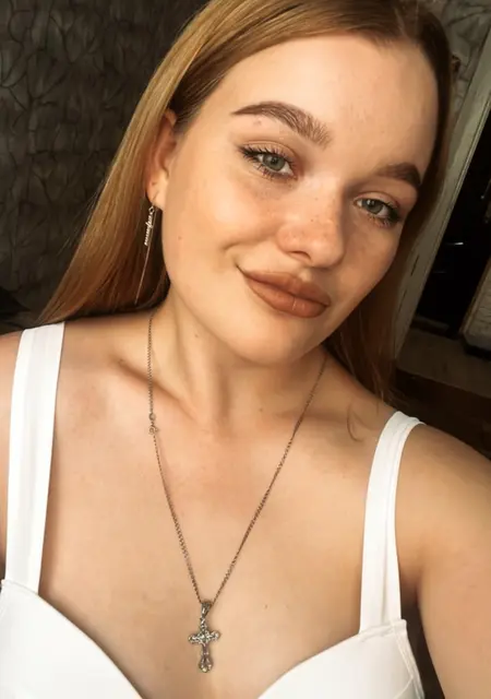 Я Татьяна, 18, из Метцинген, ищу знакомство для совместных путешествий