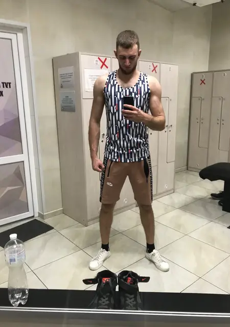 Николай з Мукачева, мені 28 років, познайомлюсь на одну ніч