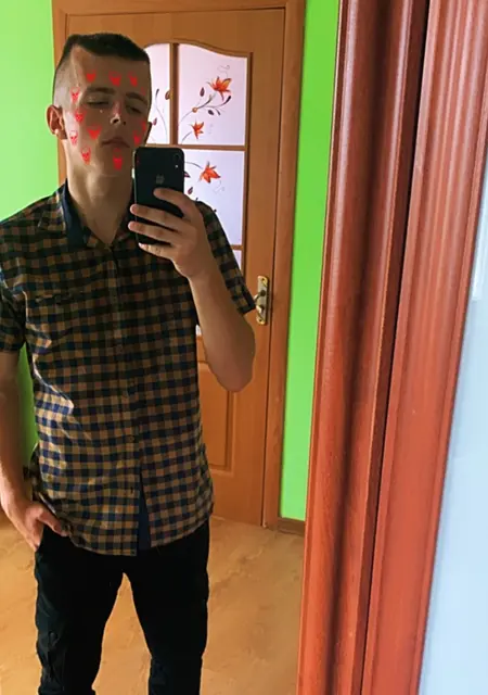 Я Dimon, 19, знакомлюсь на одну ночь в Мукачеве