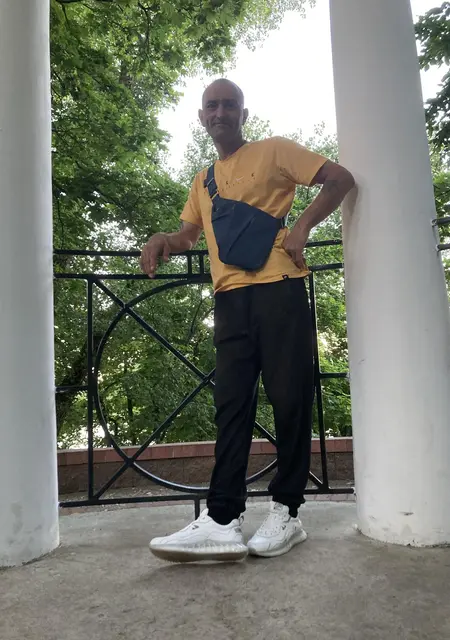 Я Эдуард, 51, знакомлюсь для постоянных отношений в Гомеле