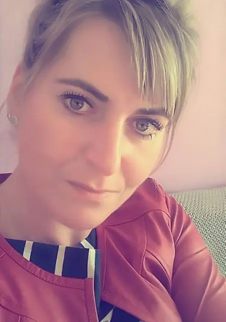 Я Iza, 42, знакомлюсь в Варшаве