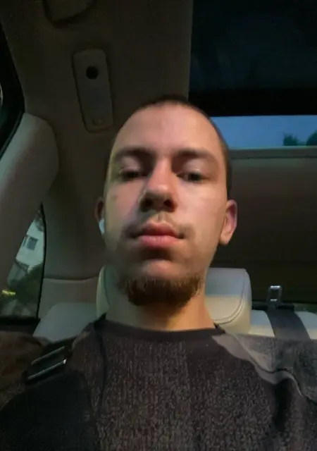 Я Oleksandr, 20, из Тель-авива, ищу знакомства на одну ночь