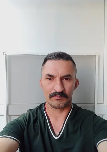 Я Олександр, 53 років з Кропивницького, шукаю знайомства на одну ніч