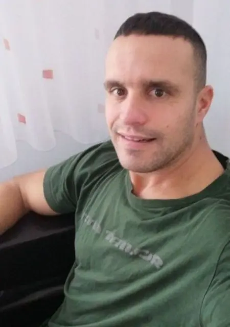 Я Marius, 34, знакомлюсь в Бухаресте