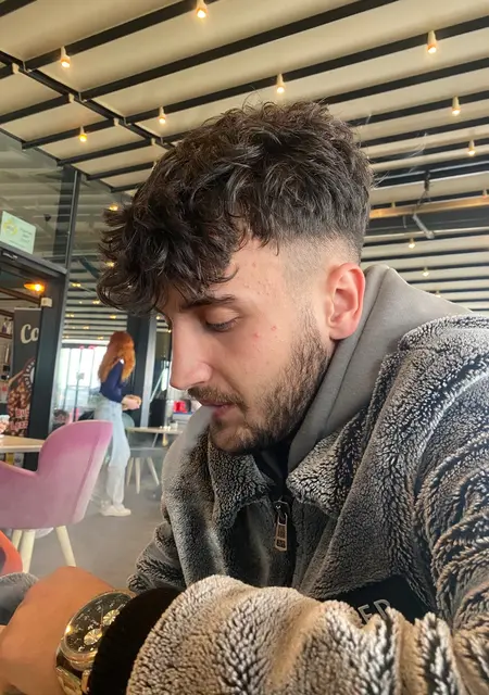 Serhat из Стамбула, ищу на сайте дружбу