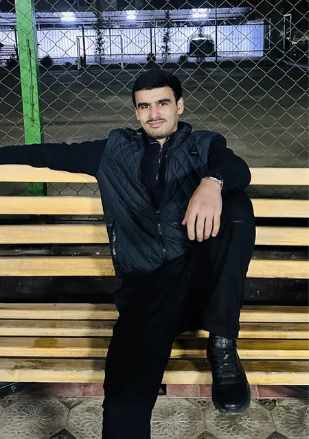 Я Бижан, 20, из Душанбе, ищу знакомства на одну ночь