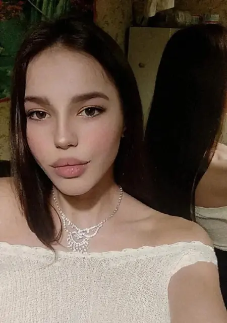 Yana из Днепра, мне 21, познакомлюсь для приятного времяпровождения