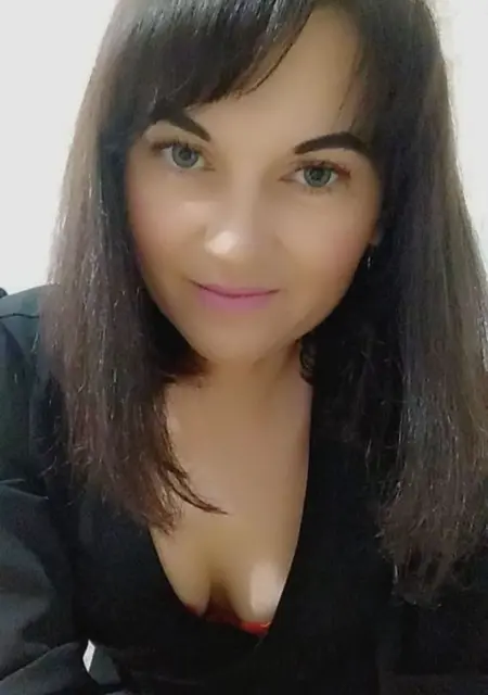 Лера из Лубен, мне 33, познакомлюсь для приятного времяпровождения