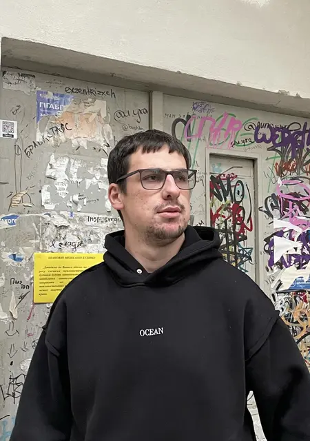 Олександр з Тернополя, мені 20 років, познайомлюсь для вірт