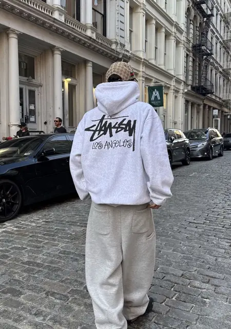 Aarón de Gandía, tengo 18 años, listo para conocer para relación sin ataduras