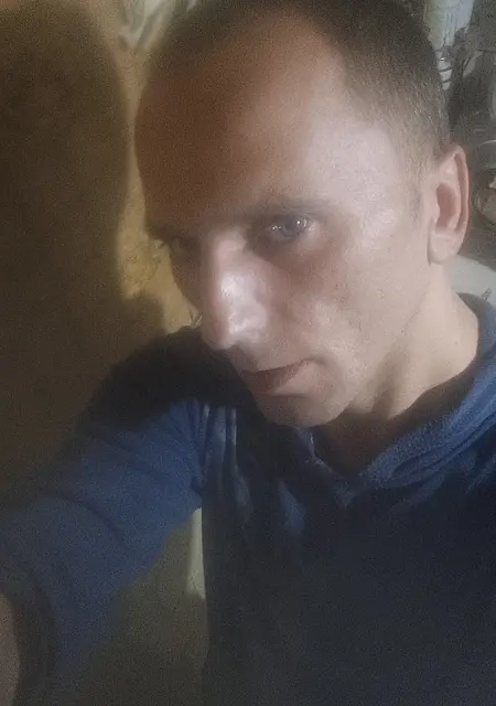 Михаил из Донецка, мне 40, познакомлюсь для приятного времяпровождения