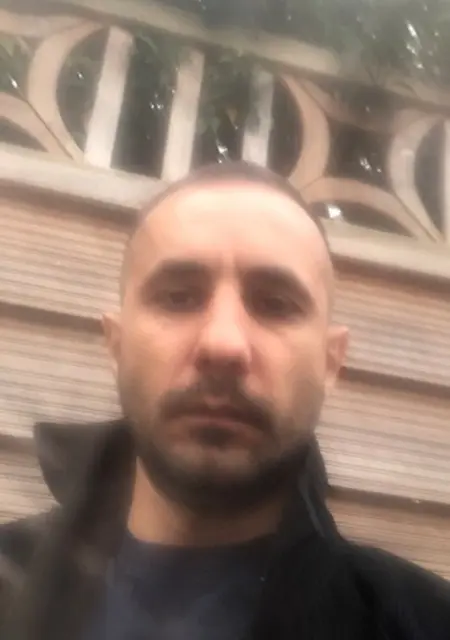 Mykola Almaz из Бургаснувшего, ищу на сайте знакомства на одну ночь