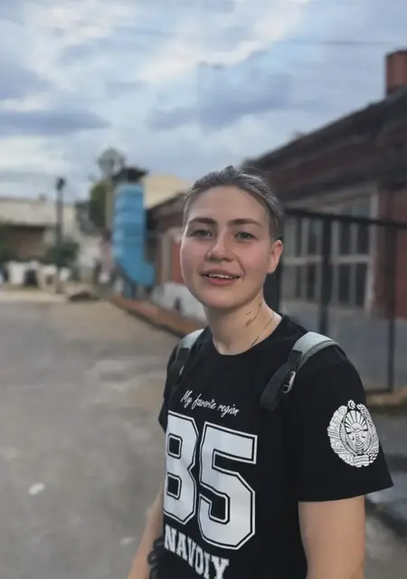 Я Зарина, 23, знакомлюсь без обязательств в Санкт-Галлен