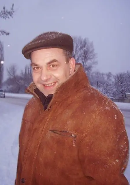 Жора Он-Же Гога из Кременчуга, мне 64, познакомлюсь для общения