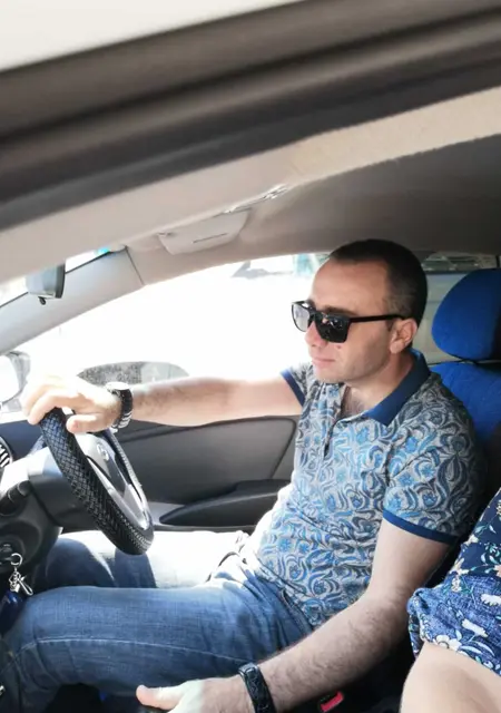 Я Ломин, 40, знакомлюсь без обязательств в Берлине