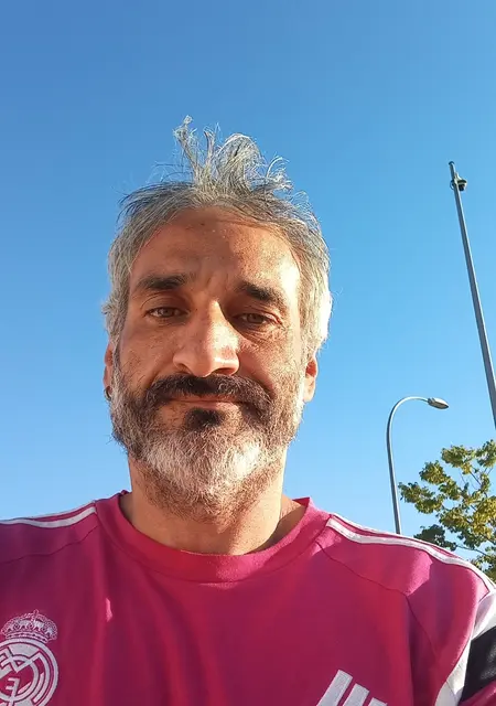 Beto de Palma de Mallorca, tengo 45 años, listo para conocer para lío de una noche