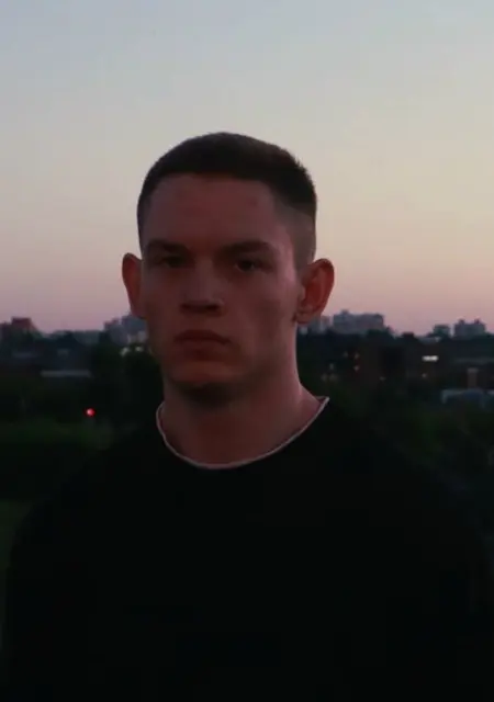 Александр из Минска, мне 22, познакомлюсь на одну ночь