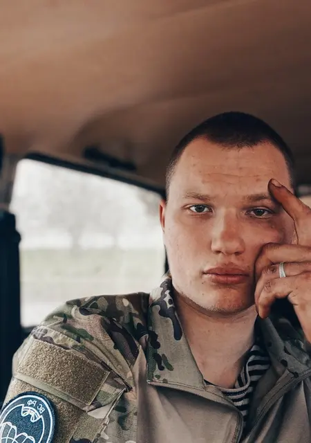 Сергей из Донецка, мне 25, познакомлюсь на одну ночь