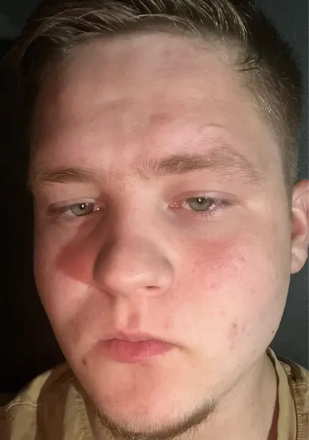 Я Валера, 19, знакомлюсь для постоянных отношений в Караганде